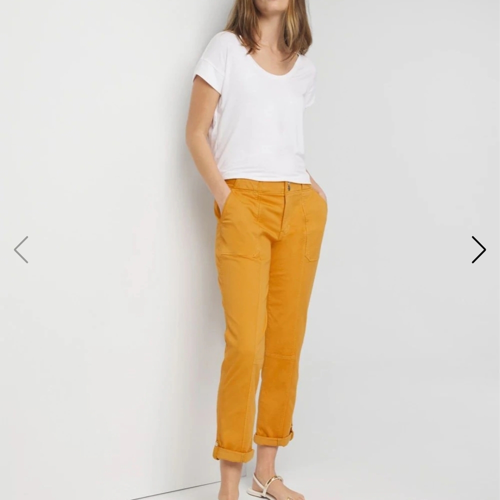 White House Black Market Mid-Rise Pret-A-Pedi Stright Crop Pants